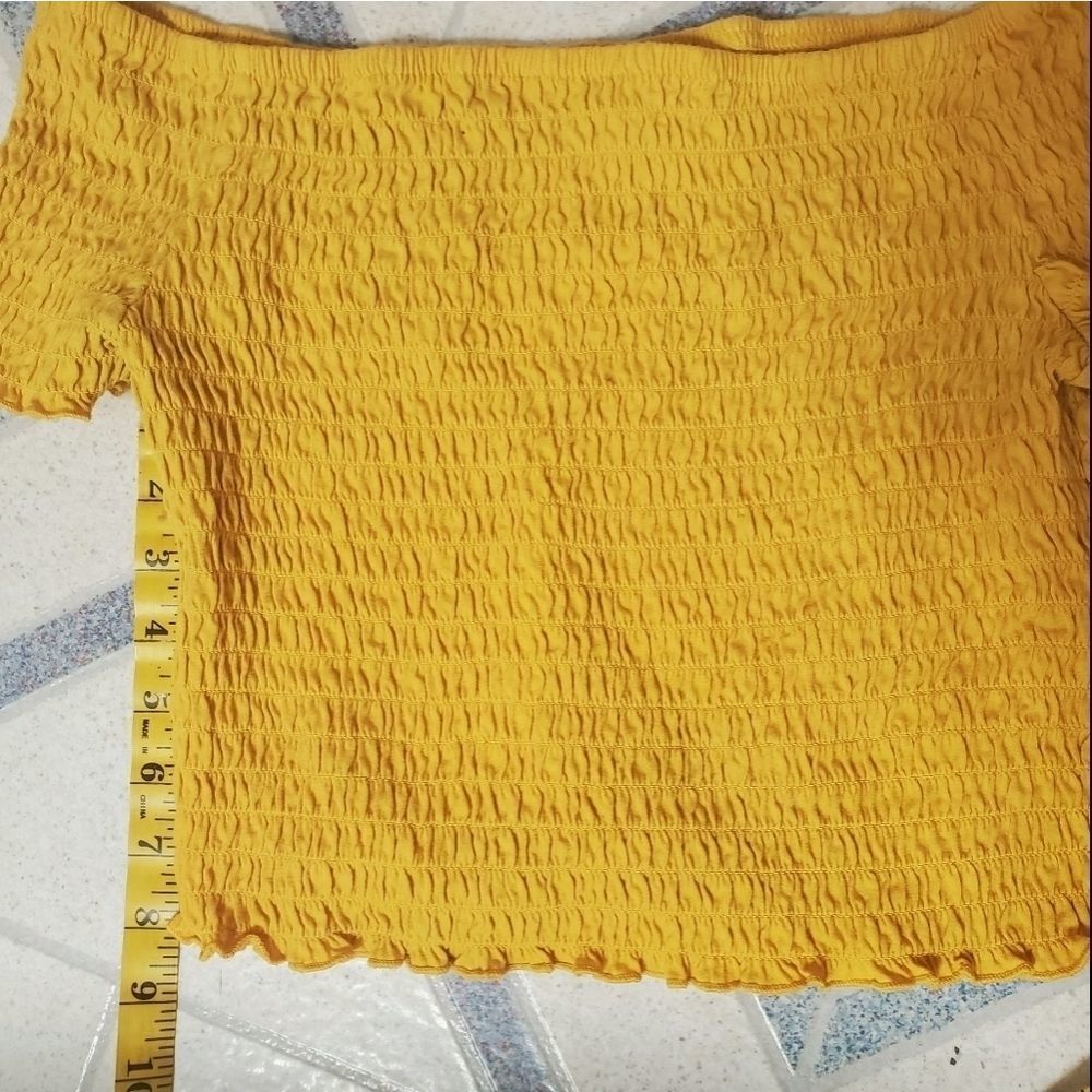 Size M AZ JEAN co.  Sheered Crop top